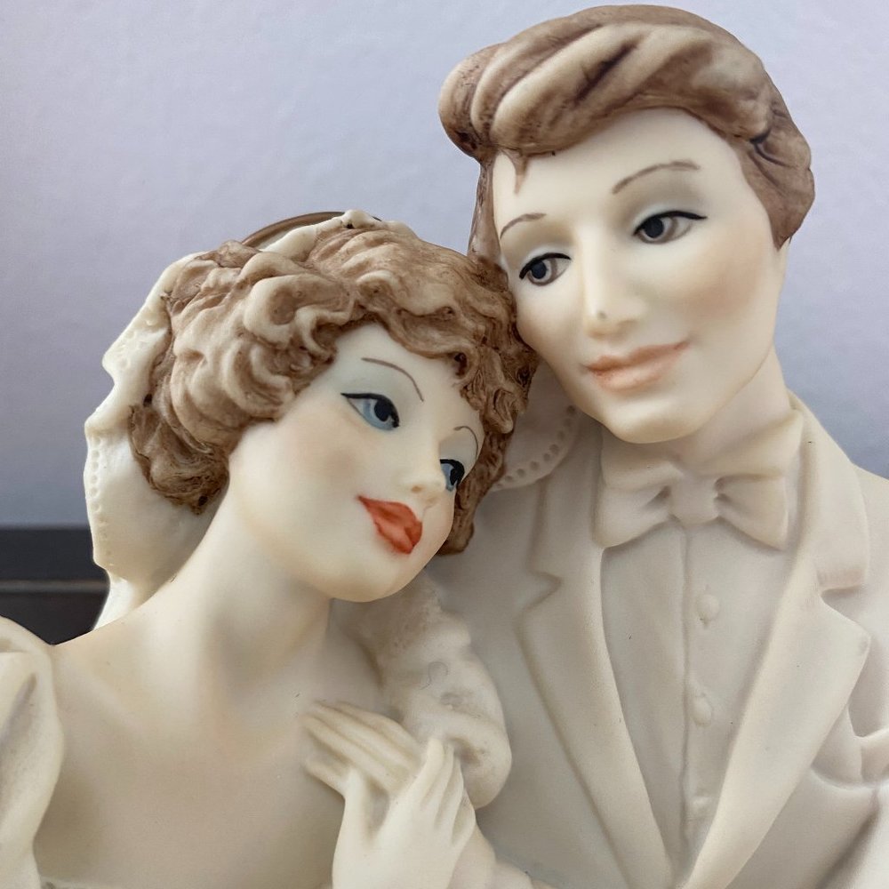 Limited Edition Giuseppe Armani "Garden Wedding" Porcelain Figurine Italy - Picture 9 of 9